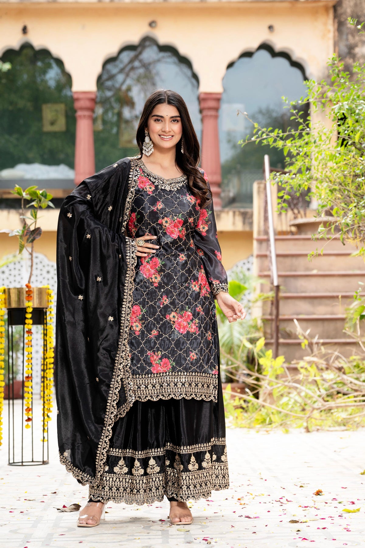 DESINGER HOUSE PRESENTS TRENDING BLACK SALWAR SUIT PAIR