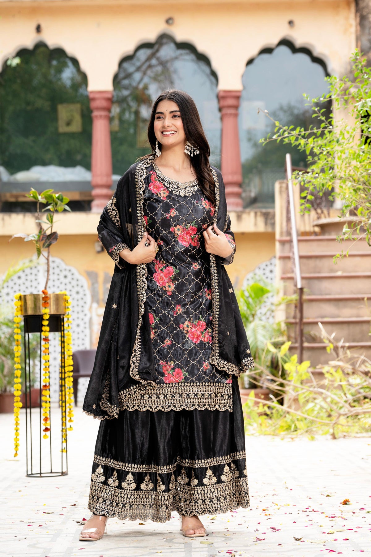 DESINGER HOUSE PRESENTS TRENDING BLACK SALWAR SUIT PAIR